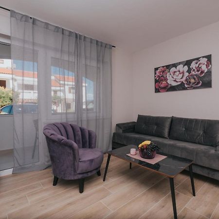 Apartments Virgine Maria I Baška Exteriör bild
