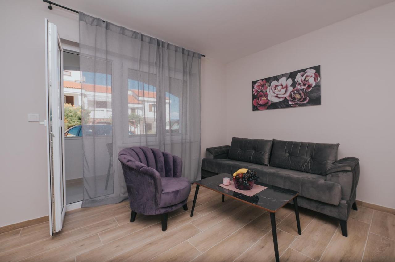 Apartments Virgine Maria I Baška Exteriör bild