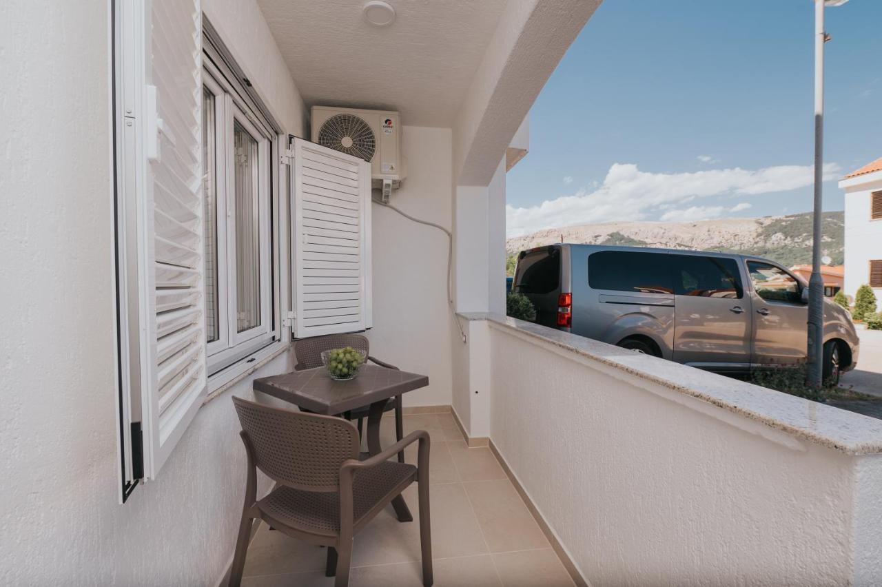 Apartments Virgine Maria I Baška Exteriör bild