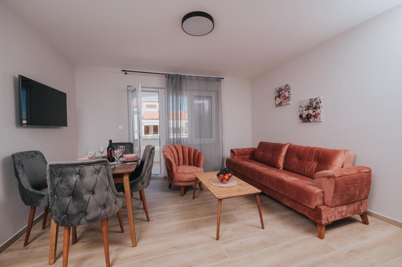 Apartments Virgine Maria I Baška Exteriör bild