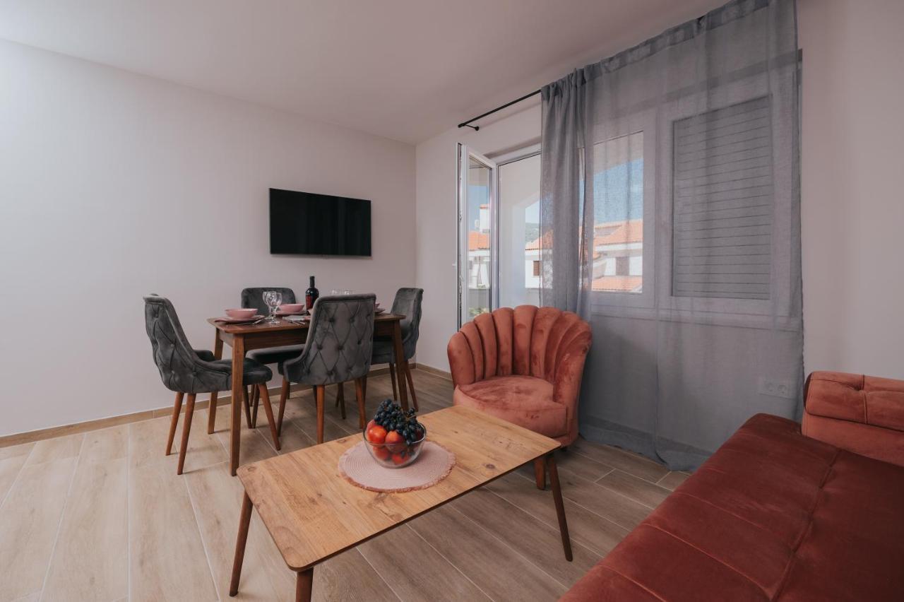 Apartments Virgine Maria I Baška Exteriör bild