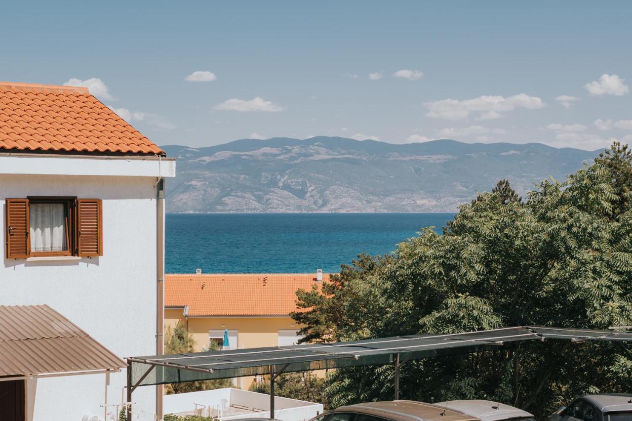 Apartments Virgine Maria I Baška Exteriör bild