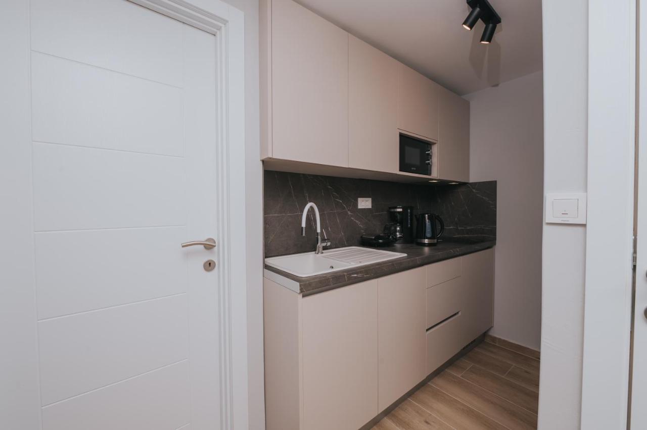 Apartments Virgine Maria I Baška Exteriör bild